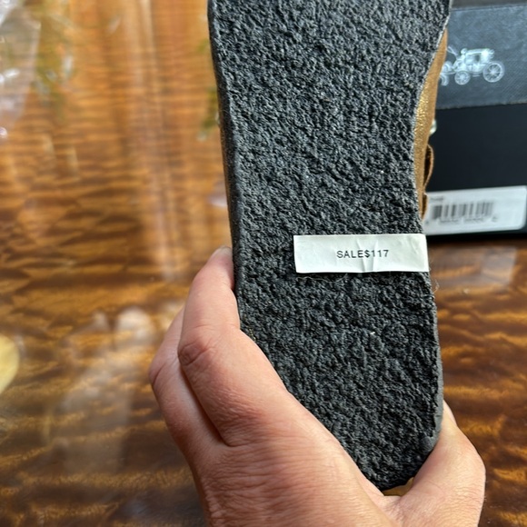 Coach gold Roccasin slipon.   Never worn - Picture 5 of 5